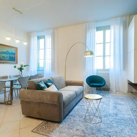 Vittani Palace - The Blue Apartamento Como
